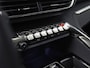 Peugeot 3008 1.6 HYbrid 225 Allure Sport 225Pk Automaat (APPLE CARPLAY, GROOT NAVI, 360 CAMERA, LEDER, SPORTSTOELEN, KEYLESS, GETINT GLAS, ZWART HEMEL, NIEUWSTAAT)