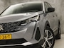 Peugeot 3008 1.6 HYbrid 225 Allure Sport 225Pk Automaat (APPLE CARPLAY, GROOT NAVI, 360 CAMERA, LEDER, SPORTSTOELEN, KEYLESS, GETINT GLAS, ZWART HEMEL, NIEUWSTAAT)
