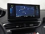 Peugeot 3008 1.6 HYbrid 225 Allure Sport 225Pk Automaat (APPLE CARPLAY, GROOT NAVI, 360 CAMERA, LEDER, SPORTSTOELEN, KEYLESS, GETINT GLAS, ZWART HEMEL, NIEUWSTAAT)