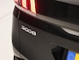 Peugeot 3008 1.6 HYbrid 225 Allure Sport 225Pk Automaat (APPLE CARPLAY, GROOT NAVI, 99% SOH, 360 CAMERA, LEDER, SPORTSTOELEN, ZWART HEMEL, GETINT GLAS, NIEUWSTAAT)