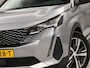 Peugeot 3008 1.6 HYbrid 225 Allure Sport 225Pk Automaat (APPLE CARPLAY, GROOT NAVI, KEYLESS, LEDER, 360 CAMERA, SPORTSTOELEN, ZWART HEMEL, GETINT GLAS, NIEUWSTAAT)