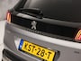 Peugeot 3008 1.6 HYbrid 225 Allure Sport 225Pk Automaat (APPLE CARPLAY, GROOT NAVI, KEYLESS, LEDER, 360 CAMERA, SPORTSTOELEN, ZWART HEMEL, GETINT GLAS, NIEUWSTAAT)