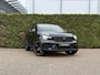Volvo XC40 B4 Plus Black Edition | Pano dak | 360 camera | Trekhaak | Bliss | Keyless | Elektrische stoelen | Harman / kardon audio | Stuur en stoel verwarming | Cruise control |