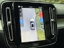 Volvo XC40 B4 Plus Black Edition | Pano dak | 360 camera | Trekhaak | Bliss | Keyless | Elektrische stoelen | Harman / kardon audio | Stuur en stoel verwarming | Cruise control |