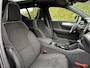 Volvo XC40 B4 Plus Black Edition | Pano dak | 360 camera | Trekhaak | Bliss | Keyless | Elektrische stoelen | Harman / kardon audio | Stuur en stoel verwarming | Cruise control |