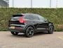 Volvo XC40 B4 Plus Black Edition | Pano dak | 360 camera | Trekhaak | Bliss | Keyless | Elektrische stoelen | Harman / kardon audio | Stuur en stoel verwarming | Cruise control |