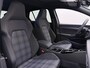 Volkswagen Golf 1.5 eHybrid GTE 272pk | Panodak | 360 Camera | Zwenkbare trekhaak | Head-up |