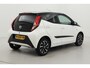 Toyota Aygo 1.0 VVT-i x-cite ultimate | Apple Carplay / Android Auto | Clima | Camera | 15 inch | Privacy glas | Bluetooth | DAB