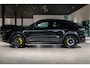 Porsche Cayenne Coupé 4.0 Turbo GT Carbon|Manufaktur|Ceramic|Burmester 3D|Stoelventilatie|18-voudig|Innodrive|Softclose|360°|Keyless|HUD|Approved t/m 06-08-2027|New service