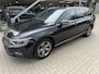 Volkswagen Passat Variant 1.5 TSI R-Line Business + NL-auto NAP LEER TREKHAAK I 1ste eig. I 2X R-line I Keyless I  I 17" I Virtual I Camera I Leer I Trekhaak I Winterpakket I