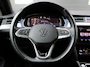 Volkswagen Passat Variant 1.5 TSI R-Line Business + NL-auto NAP LEER TREKHAAK I 1ste eig. I 2X R-line I Keyless I  I 17" I Virtual I Camera I Leer I Trekhaak I Winterpakket I