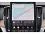 Volvo XC90 T8 Recharge AWD Ultra Dark - Luchtvering - Panorama/schuifdak - IntelliSafe Assist & Surround - 360º Camera - Harman/Kardon audio - Verwarmde voorstoelen, stuur & achterbank - Parkeersensoren voor & achter - Elektr. bedienb. voorstoelen met geheugen - Head up display - Draadloze tel. lader - Extra getint glas - 21' LMV
