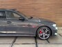 BMW 3-Serie Touring 330e M-Sport Pro | LCI | Dravitgrau | 292PK | Plug-in Hybrid |Carplay | 19” | Harman Kardon | Trekhaak