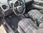 Peugeot 108 1.0 e-VTi Allure | Achterbank in delen neerklapbaar | Achteruitrijcamera | Apple Carplay/Android Auto|telefoonintegratie premiumApple carplay en androidauto ,achteruitcamera , climate regeling ,dealer onderhouden