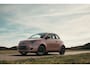 Fiat 500 3+1 La Prima 42 kWh - CARPLAY - PANORAMADAK - LEER - 17 INCH
