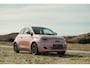 Fiat 500 3+1 La Prima 42 kWh - CARPLAY - PANORAMADAK - LEER - 17 INCH