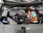 Hyundai Tucson 1.6 T-GDI PHEV Comfort Smart 4WD / 1.350 kg Afn. trekhaak / Dealer Onderhouden / Fabrieksgarantie tot 6-2029 / Accu SoH 89% / Elektrische klep / Stuur- en stoelverwarming / Navi / Apple Carplay Android / 19" LM wielen /