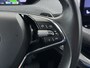 Skoda Enyaq iV 80 204PK Warmtepomp Trekhaak SOH 92% Camera 3-Zone Ecc Stoel+Stuur+Achterbankverwarming Navi Apple Carplay Android Auto P-Assist Pdc Lmv Led Isofix Cruise Control Keyless-go Rijstrooksensor met correctie 1.000KG Trekgewicht 1e Eigenaar Origineel Nederlandse Auto