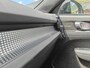 Volvo EX40 252PK Extended Range Plus Black Ed. 82 kWh | BLIS | ACC | PDC V+A | Pano | Verwarm. Stoelen/Stuur | Warmtepomp |