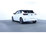 Opel Corsa 1.2 Elegance Afneembare Trekhaak | Panorama Dak | Camera | Stuur & Stoelverwarming | Camera | Parkeersensoren Rondom | Achteruitrijcamera | Afneembare trekhaak | Afwijkende dakkleur