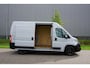 Fiat Ducato 35 2.2 MultiJet L2H2 140 pk |1e eigenaar |Topstaat |Expeditie Grijs |Carplay |Android auto |Cruise |Climate control |Parkeersensoren |Betimmering