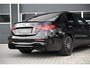 Mercedes-Benz C-klasse 300e AMG / SCHUIFDAK / C63 / LEDER / CAMERA / SFEERVERLICHTING / LED / 19"