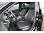 Mercedes-Benz C-klasse 300e AMG / SCHUIFDAK / C63 / LEDER / CAMERA / SFEERVERLICHTING / LED / 19"