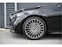 Mercedes-Benz C-klasse 300e AMG / SCHUIFDAK / C63 / LEDER / CAMERA / SFEERVERLICHTING / LED / 19"