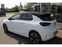 Opel Corsa 1.2 GS Line 100PK TURBO In nieuwstaat verkerende Opel Corsa ! Autm. airco, cruise cntrl, lane assist, panoramadak, verwarmde stoelen, LM wielen, camera, pdc v+a, navigatie by Apple Carplay/Android auto, metallic, LED verl. etc.