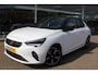 Opel Corsa 1.2 GS Line 100PK TURBO In nieuwstaat verkerende Opel Corsa ! Autm. airco, cruise cntrl, lane assist, panoramadak, verwarmde stoelen, LM wielen, camera, pdc v+a, navigatie by Apple Carplay/Android auto, metallic, LED verl. etc.