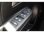Opel Corsa 1.2 GS Line 100PK TURBO In nieuwstaat verkerende Opel Corsa ! Autm. airco, cruise cntrl, lane assist, panoramadak, verwarmde stoelen, LM wielen, camera, pdc v+a, navigatie by Apple Carplay/Android auto, metallic, LED verl. etc.