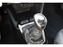 Opel Corsa 1.2 GS Line 100PK TURBO In nieuwstaat verkerende Opel Corsa ! Autm. airco, cruise cntrl, lane assist, panoramadak, verwarmde stoelen, LM wielen, camera, pdc v+a, navigatie by Apple Carplay/Android auto, metallic, LED verl. etc.