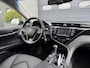 Toyota Camry 2.5 Hybrid Dynamic | Camera | Lederen Bekleding | Stoelverwarming | Lichtmetalen Velgen |