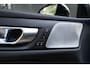 Volvo V60 T8 Ultra Dark B&W 360c Pano HUD Massage ACC 19''
