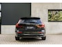 Volvo V60 T8 Ultra Dark B&W 360c Pano HUD Massage ACC 19''