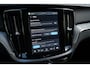 Volvo V60 T8 Ultra Dark B&W 360c Pano HUD Massage ACC 19''