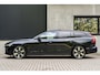 Volvo V60 T8 Ultra Dark B&W 360c Pano HUD Massage ACC 19''