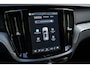 Volvo V60 T8 Ultra Dark B&W 360c Pano HUD Massage ACC 19''