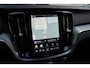 Volvo V60 T8 Ultra Dark B&W 360c Pano HUD Massage ACC 19''