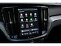Volvo V60 T8 Ultra Dark B&W 360c Pano HUD Massage ACC 19''