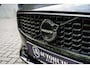 Volvo V60 T8 Ultra Dark B&W 360c Pano HUD Massage ACC 19''