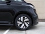 Volkswagen ID. Buzz Cargo Bulli Limited Edition Elektromotor 286PK 79 kWh | 360 camera | Navigatie via Apple Carplay / Android Auto | Wegklapbare Trekhaak | Comfort stoelen | Led Matrix |