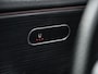 Mercedes-Benz A-klasse 250 Premium Plus | AMG Line | Panoramadak | Led | Burmester | Stoelverwarming | Ambiance Interieur | Keyless Entry |