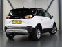 Opel Crossland 1.2 110PK Turbo Elegance | 1ste eigenaar | Camera | AppleCarplay/AndroidAuto | Navigatie | LED lampen | LEER/Stof | Climate Control | Cruise Control | Isofix | Privacy Glass | Parkeersensoren | Two-Tone | Trekhaak |
