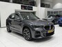 BMW X1 sDrive20i High Executive Edition | M-Sport | Panoramadak | Trekhaak | Stoelverwarming |
