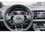 Skoda Karoq 1.5 TSI 150pk DSG ACT Sportline Business | Panoramadak | Trekhaak | All Seasonbanden  | Stoelverwarming | Rondomzicht Camera | Keyless
