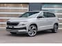 Skoda Karoq 1.5 TSI 150pk DSG ACT Sportline Business | Panoramadak | Trekhaak | All Seasonbanden  | Stoelverwarming | Rondomzicht Camera | Keyless