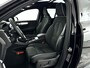 Volvo XC40 B4 Plus Dark | Panoramadak | 360° camera | Harman Kardon | Stoel- en stuurverwarming | Trekhaak