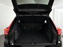 Volvo XC40 B4 Plus Dark | Panoramadak | 360° camera | Harman Kardon | Stoel- en stuurverwarming | Trekhaak