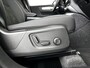Volvo XC40 B4 Plus Dark | Panoramadak | 360° camera | Harman Kardon | Stoel- en stuurverwarming | Trekhaak